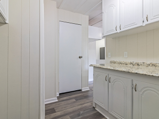 263 N Juniper Creek Rd – Laundry02