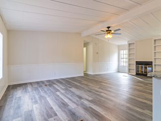 263 N Juniper Creek Rd – LivingRoom01