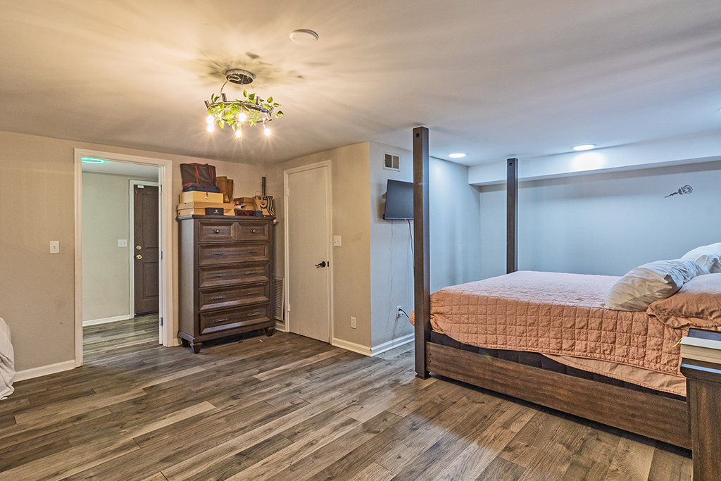 231 Alexandria Dr – MILS Bedroom 02