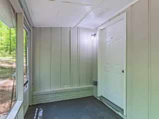 1086 Westminster Cir – Back Porch 01