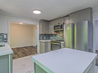 1086 Westminster Cir – Kitchen 03