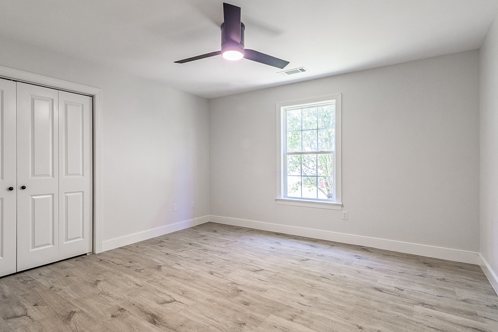 204 Erin Lane – Bedroom C01