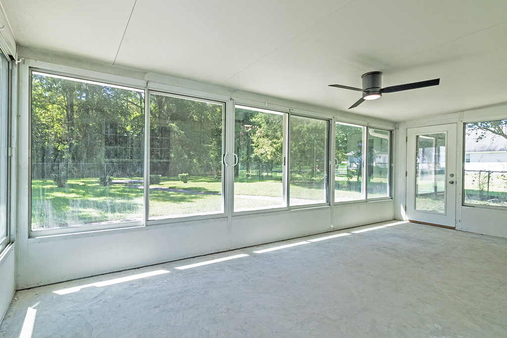 204 Erin Lane – Lanai 04