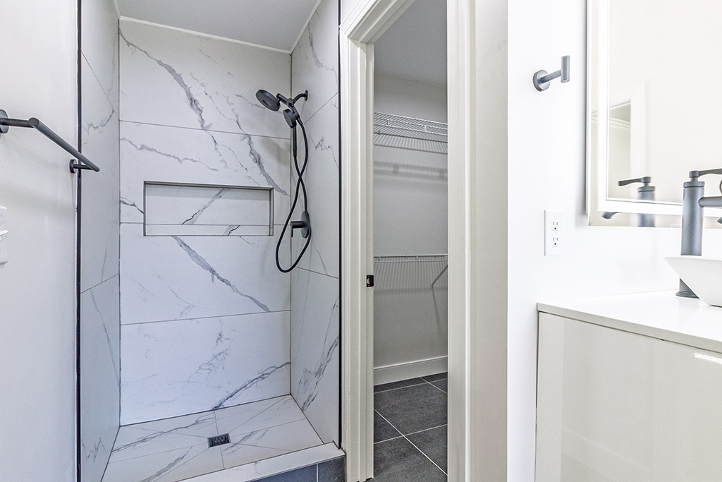 204 Erin Lane – MSTR BA 04