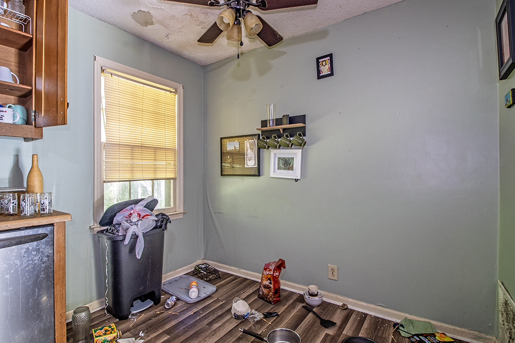 1179 Waluhiyi Trail – Breakfast Nook