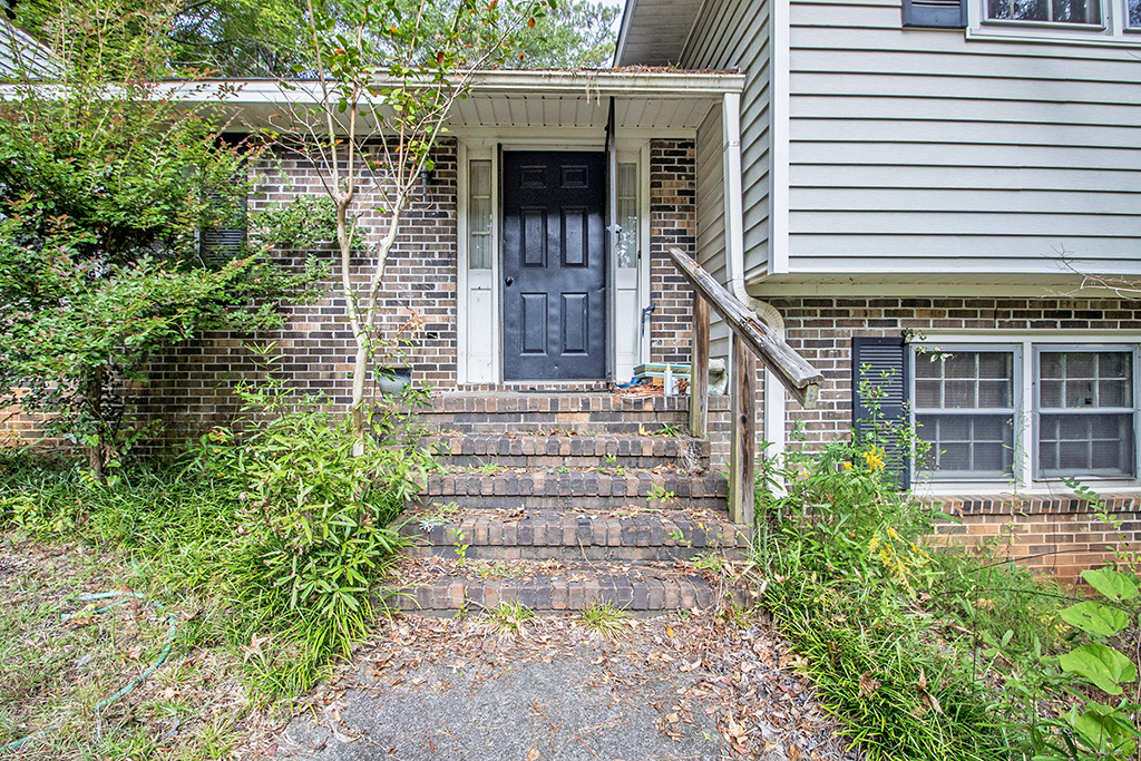 1179 Waluhiyi Trail – Entrance
