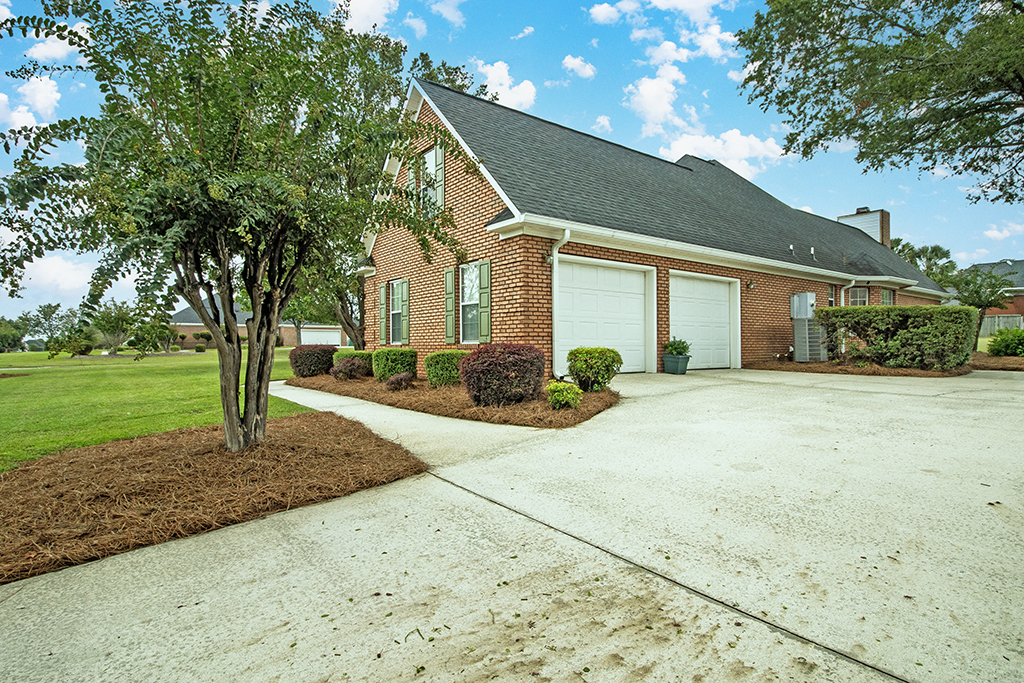 118 Sycamore Rd – EXT 02