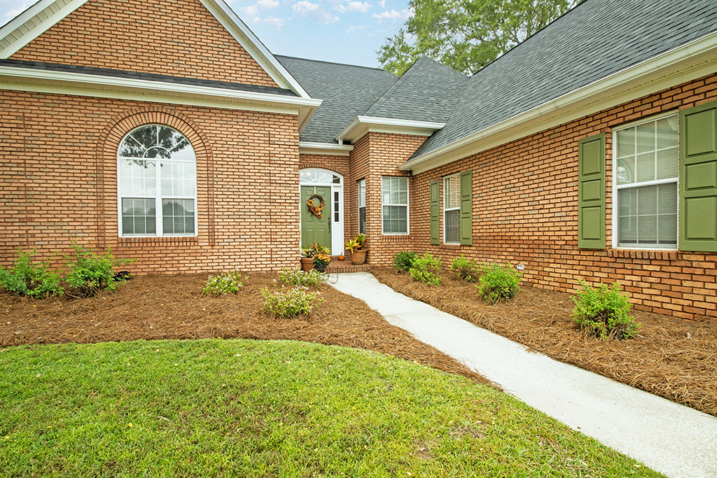 118 Sycamore Rd – Entrance 01