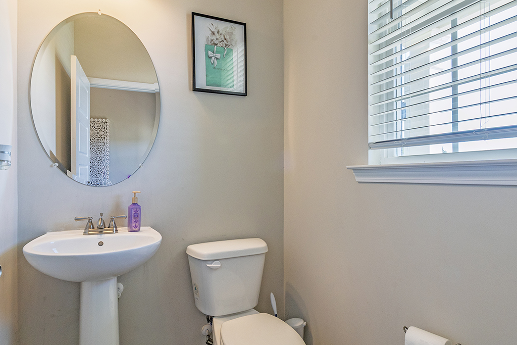 1205 Chardonnay Ln – Bathroom A01