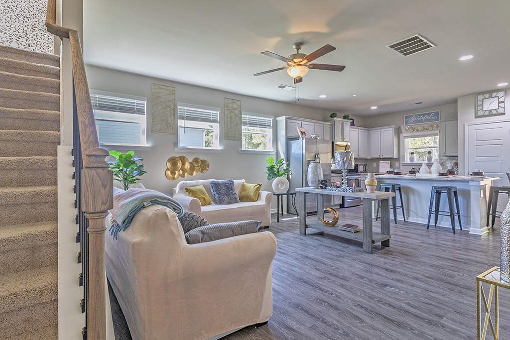 1205 Chardonnay Ln – Living Room 01