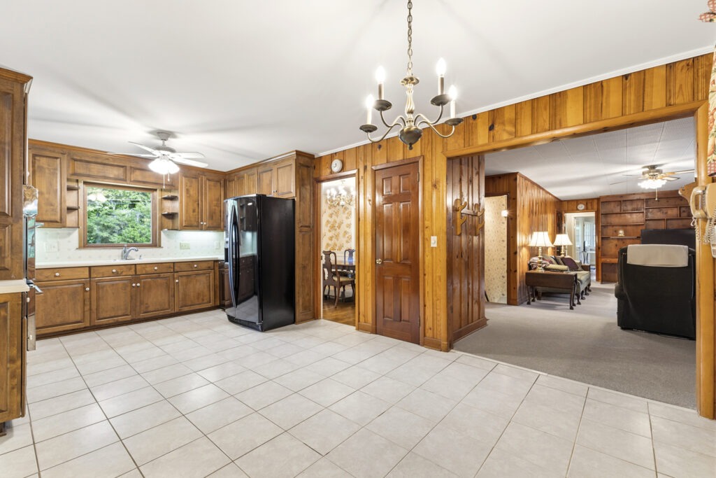 308 Cherokee Rd_075