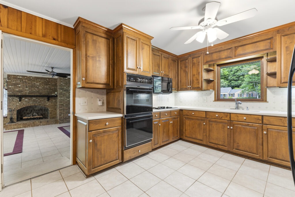 308 Cherokee Rd_081