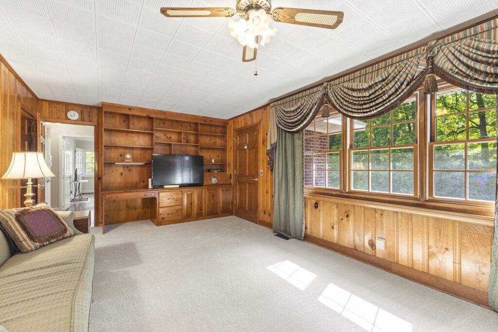 308 Cherokee Rd_096