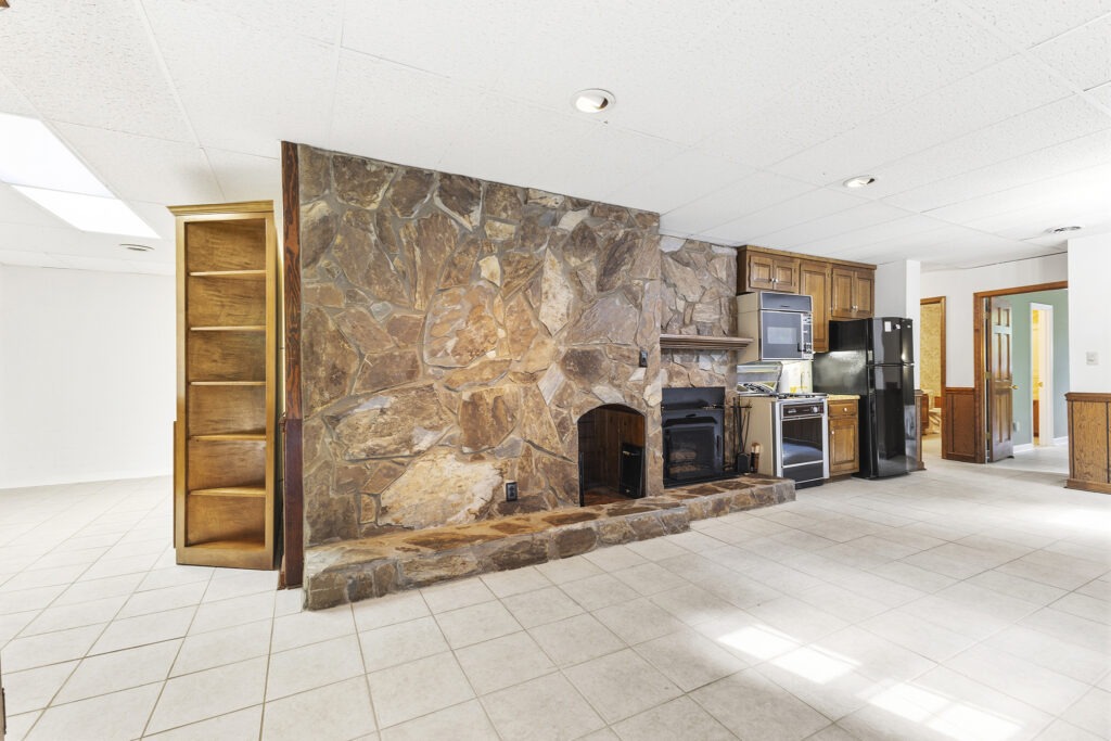 308 Cherokee Rd_129