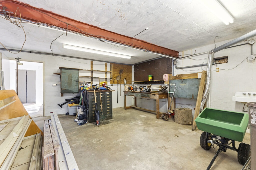 308 Cherokee Rd_159