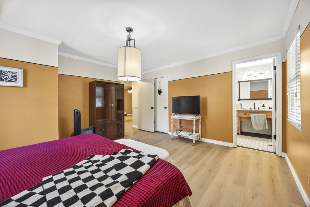 1137 Clairmont Pl Macon_073
