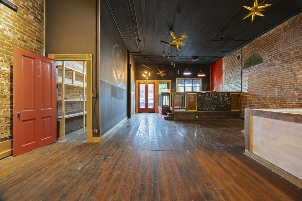 261 Peters St SW Atlanta_040