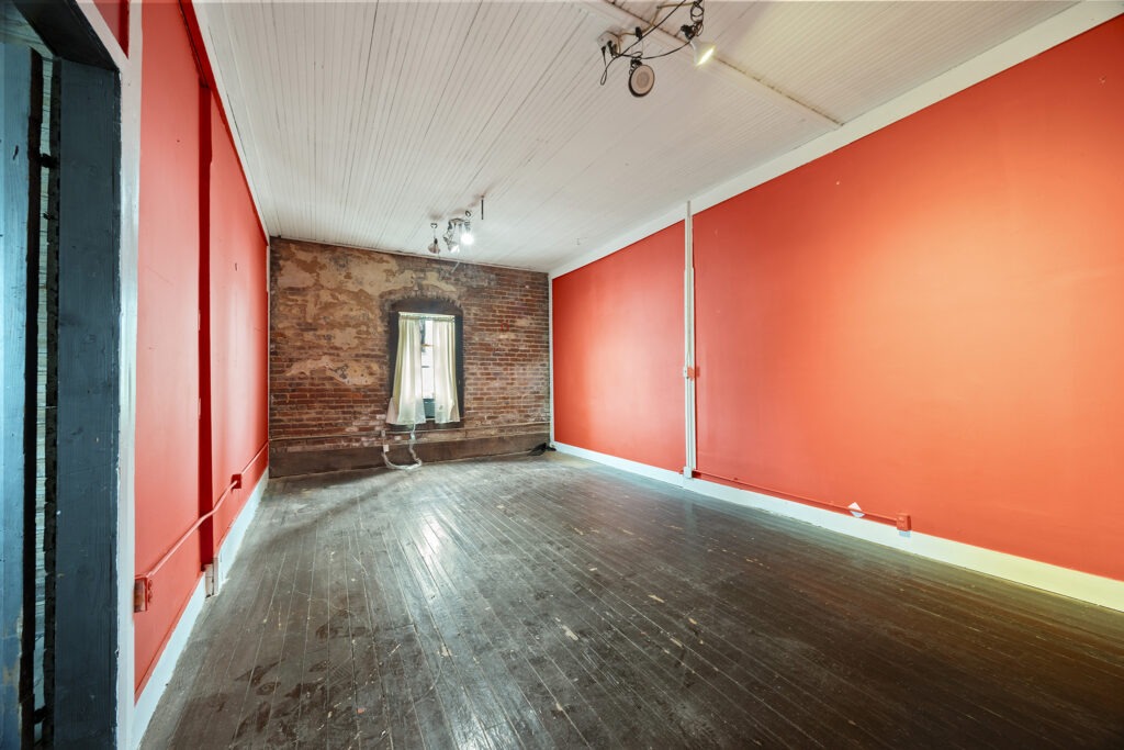 261 Peters St SW Atlanta_103