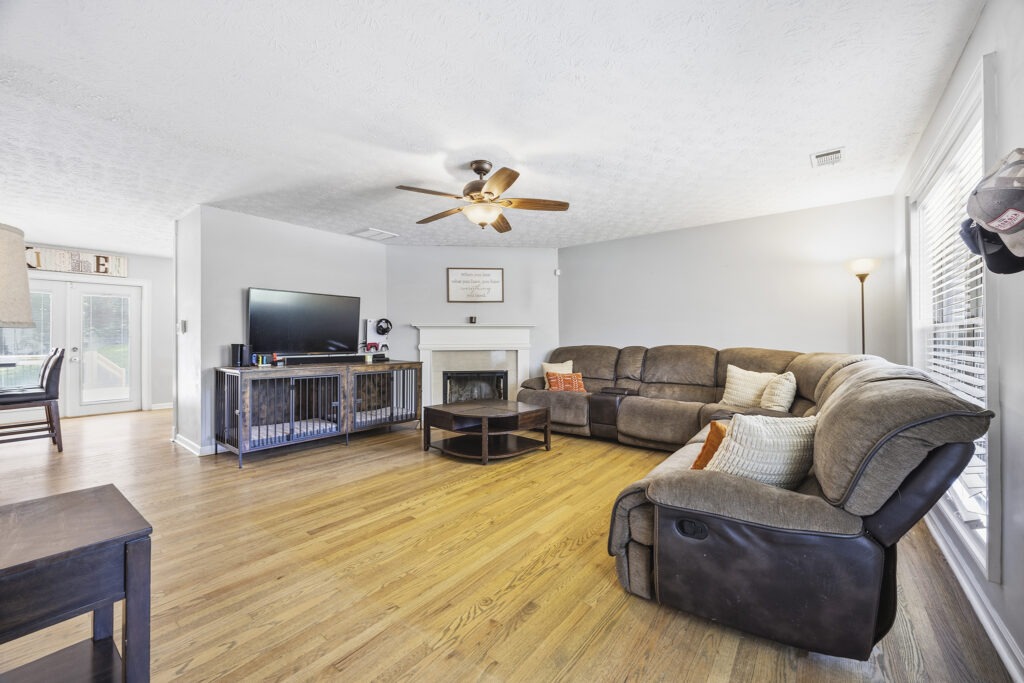 515 Creek View Pl McDonough_039