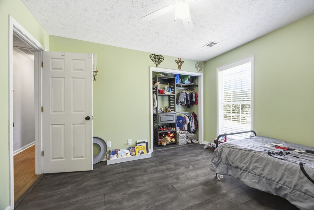 515 Creek View Pl McDonough_081