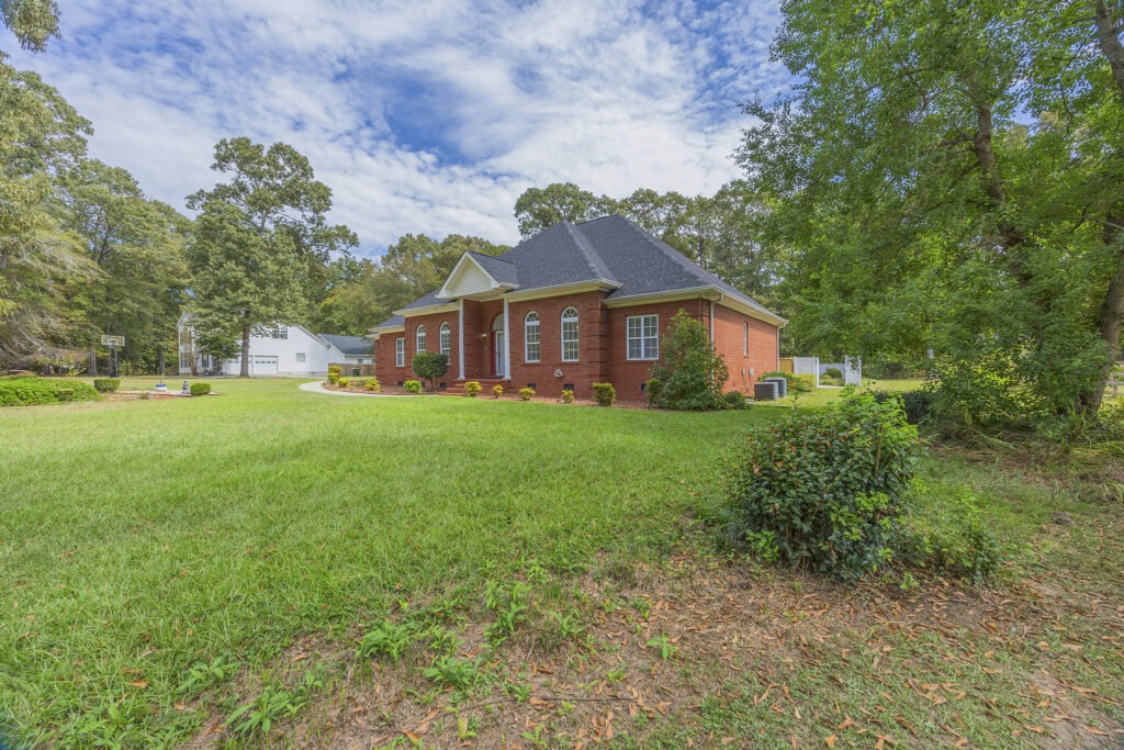 127 S Live Oak Ct Byron_005
