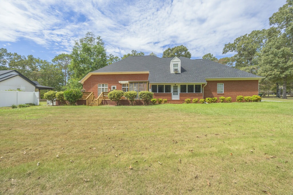 127 S Live Oak Ct Byron_014