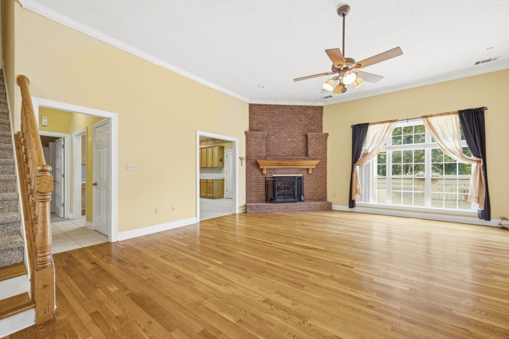 127 S Live Oak Ct Byron_033