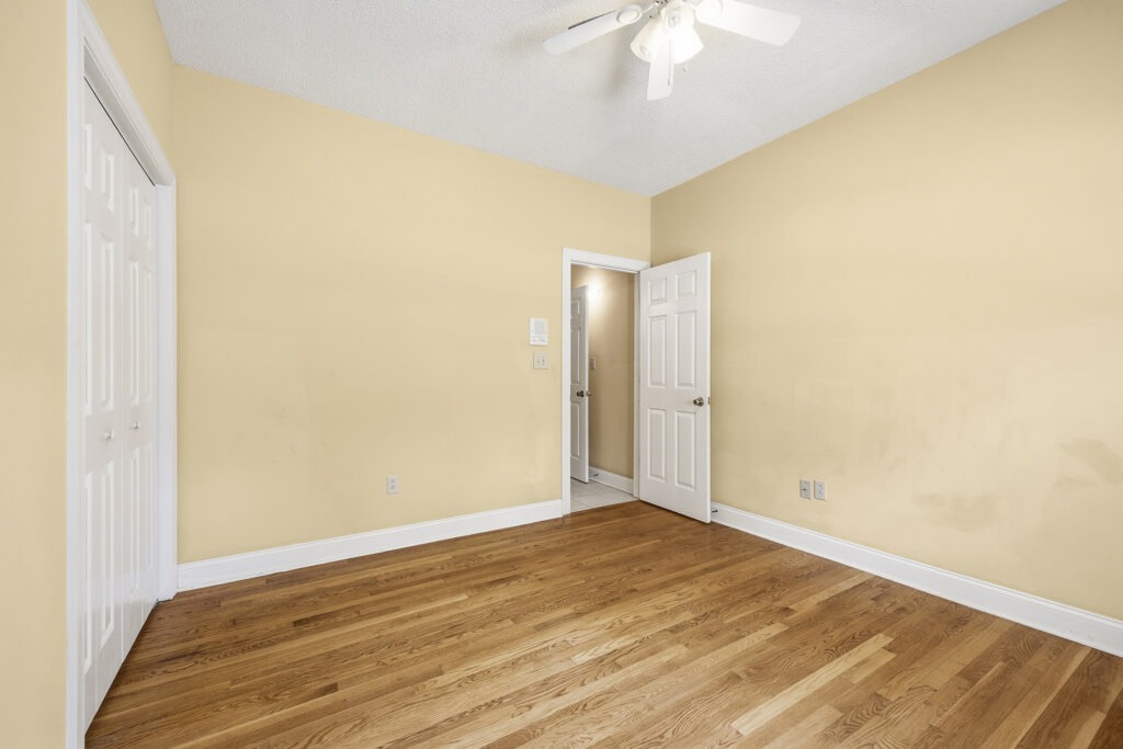 127 S Live Oak Ct Byron_054