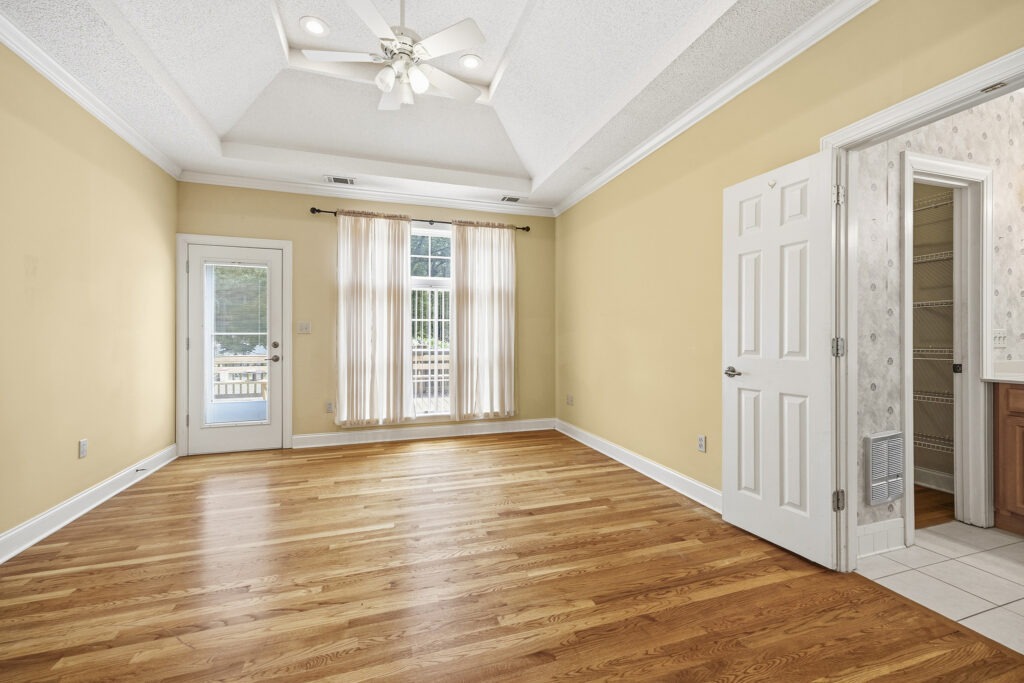 127 S Live Oak Ct Byron_057