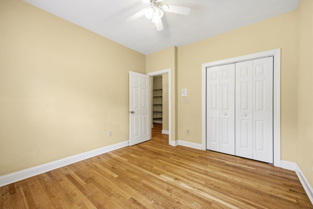127 S Live Oak Ct Byron_075
