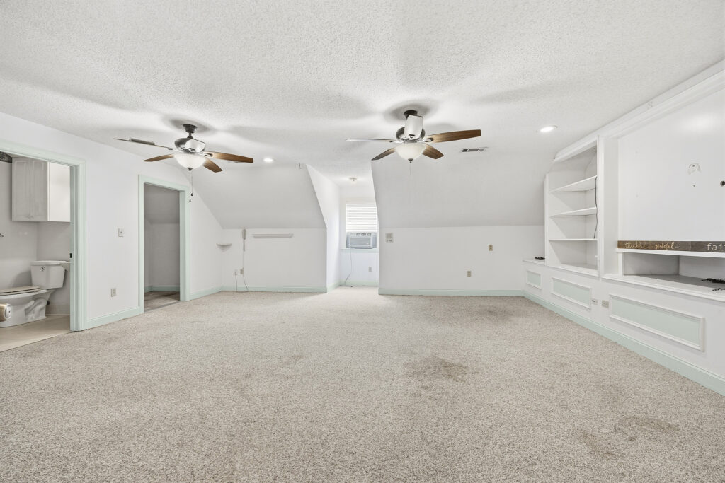 127 S Live Oak Ct Byron_078