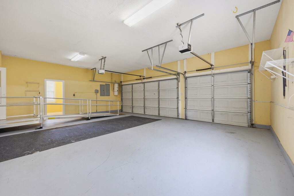 127 S Live Oak Ct Byron_087